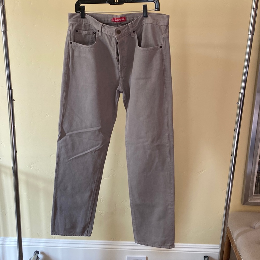 Mens grey Authentic Supreme jeans, size 32.